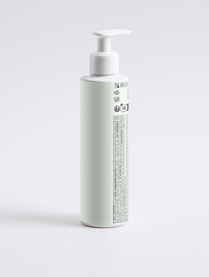 Jeunesse Gentle Cleansing Milk
